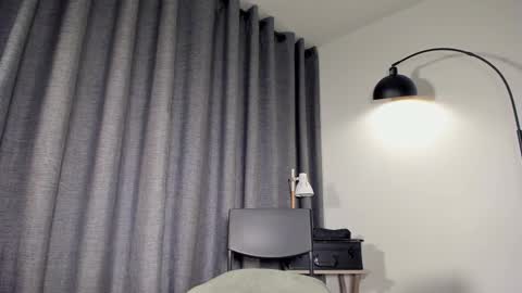 lianewhite online show from 11.10.25