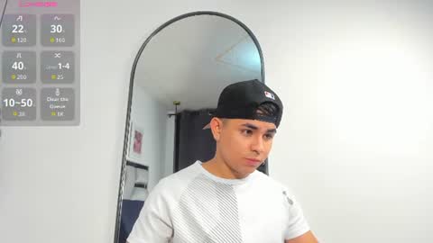 Snapshot of lianfox_ chatting on 06.12.26 lianfox_ online show from 06.12.26