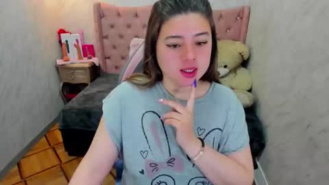 Snapshot of lianngrace chatting on 02.10.26 Grace online show from 02.10.26