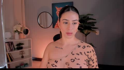 Lia online show from 11.29.25