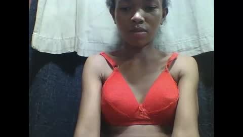 liaraisha online show from 10.04.25