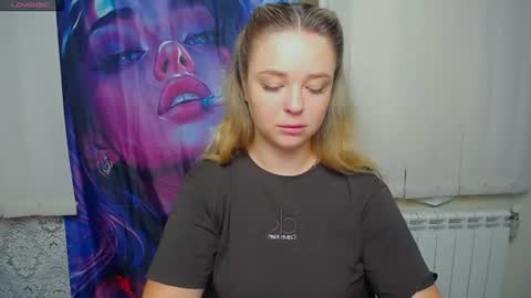 Snapshot of liaralime_ chatting on 06.25.26 Liara online show from 06.25.26