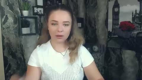 Snapshot of liaralime_ chatting on 07.20.26 Liara online show from 07.20.26
