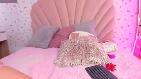 liarossi_ online show from 11.04.25