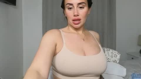 Snapshot of libbyloveheartx chatting on 12.21.25 Libby online show from 12.21.25