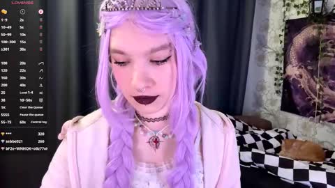 Lola online show from 10.21.25
