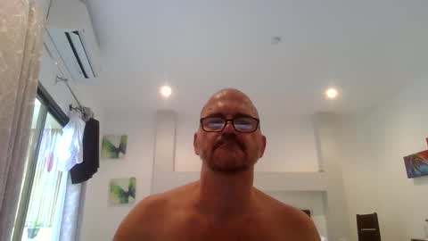 Snapshot of libertarians1972 chatting on 11.04.25 Cockcentric online show from 11.04.25