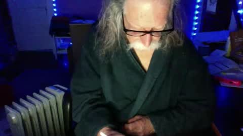 Snapshot of lickyouryoni chatting on 12.19.25 LickYourYoni online show from 12.19.25