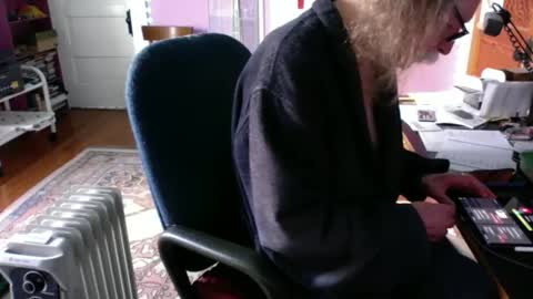 Snapshot of lickyouryoni chatting on 03.22.26 LickYourYoni online show from 03.22.26