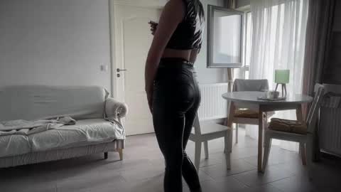 Snapshot of liferacw chatting on 06.02.26 SofieXxxDoll online show from 06.02.26