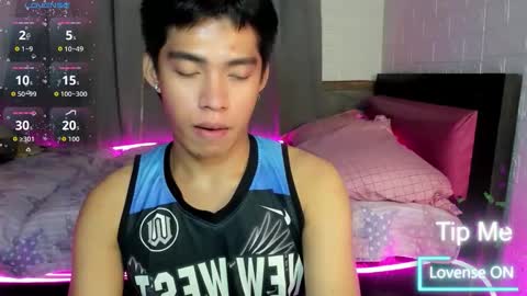 Snapshot of lightjt4 chatting on 09.08.25 Jt online show from 09.08.25