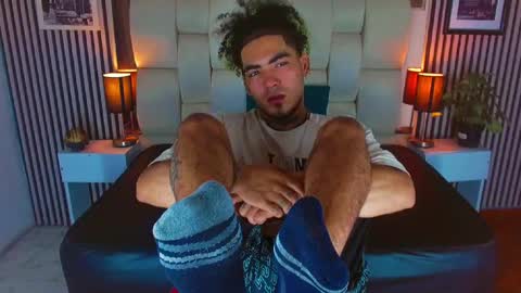 Lihan online show from 11.21.25