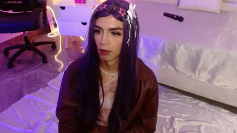 LIHIAN online show from 09.11.25