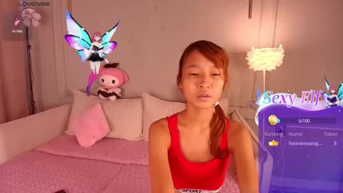 Snapshot of lihnpham chatting on 03.15.26 Lihn Pham online show from 03.15.26