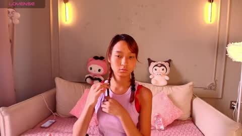 Snapshot of lihnpham chatting on 03.24.26 Lihn Pham online show from 03.24.26