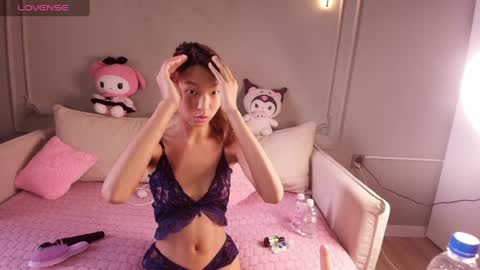 Snapshot of lihnpham chatting on 04.05.26 Lihn Pham online show from 04.05.26