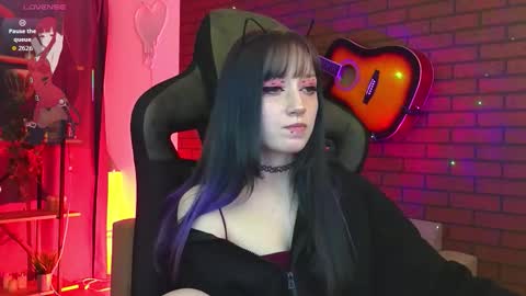 Snapshot of lii_luu chatting on 02.12.26 LiLu online show from 02.12.26