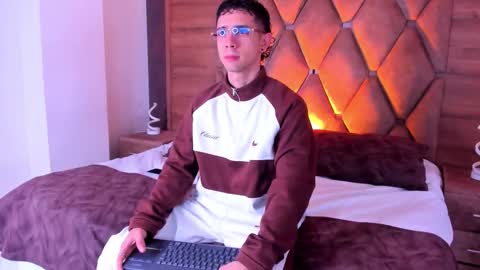 Snapshot of liiamhudson_ chatting on 02.24.26 L I I A M online show from 02.24.26