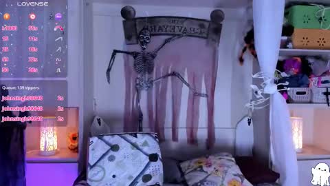         online show from 10.23.25