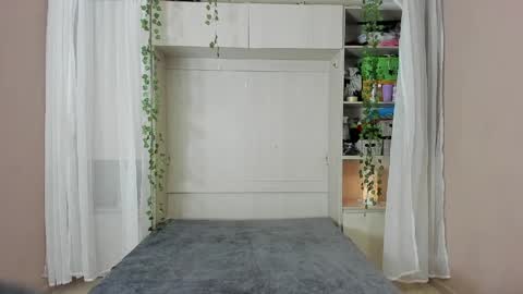         online show from 04.04.26