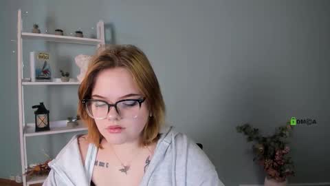 lika_pop online show from 11.15.25