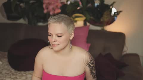 likaaberry online show from 10.20.25