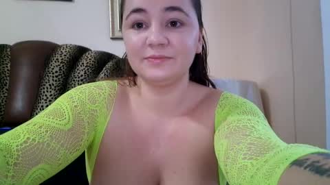 Snapshot of likechoco chatting on 12.14.24 Celine online show from 12.14.24