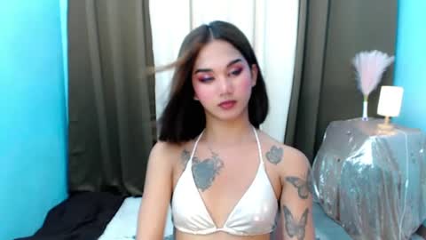 Snapshot of lil_fantacy chatting on 06.11.26 LILY online show from 06.11.26