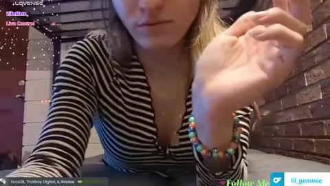 Snapshot of lil_gem chatting on 05.28.26 lil gemmie online show from 05.28.26