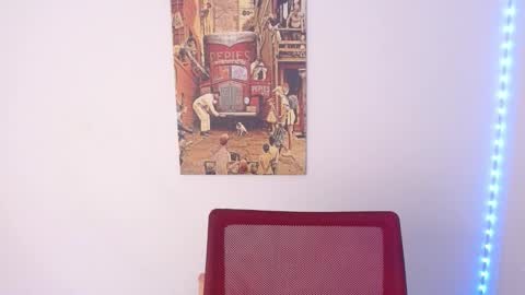 Lisaa online show from 12.17.24