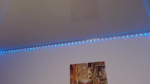 Lisaa online show from 02.04.25