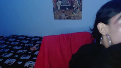 Lisaa online show from 02.20.25