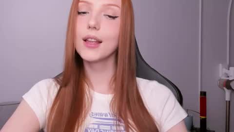 Snapshot of lil_pumpkinpie chatting on 02.22.25 Val online show from 02.22.25