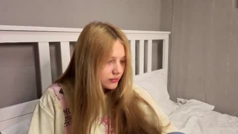 Snapshot of lil_tasty33 chatting on 03.02.26 Emma online show from 03.02.26