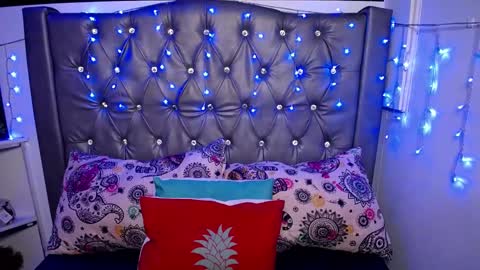 Snapshot of lila_gummy_ chatting on 02.13.25 online show from 02.13.25