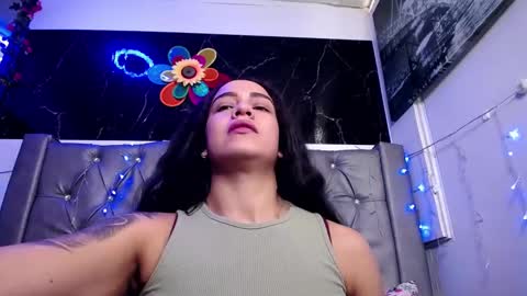 Snapshot of lila_gummy_ chatting on 02.19.25 online show from 02.19.25