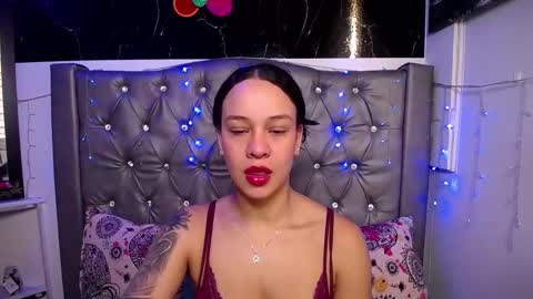 Snapshot of lila_gummy_ chatting on 03.11.25 online show from 03.11.25