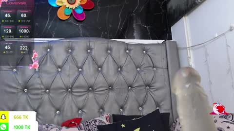 Snapshot of lila_gummy_ chatting on 04.01.26 online show from 04.01.26