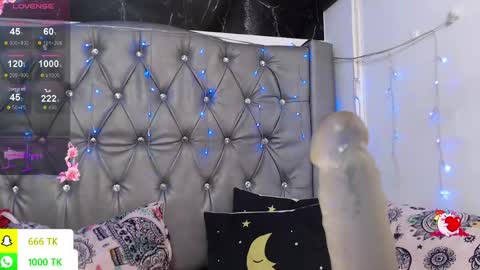 Snapshot of lila_gummy_ chatting on 04.09.26 online show from 04.09.26