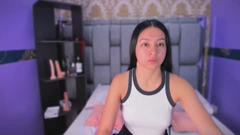 L I L A online show from 10.06.25