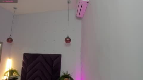 lila bailey  online show from 01.06.26