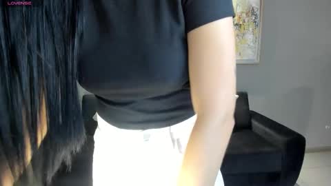 Lila West online show from 10.28.25