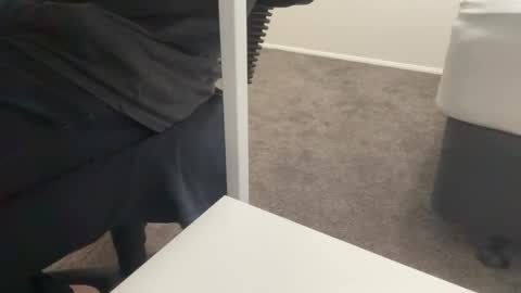 lilbenny05 online show from 01.28.25