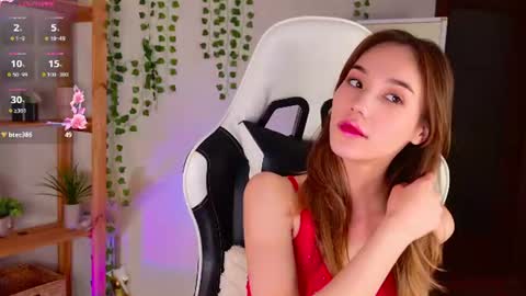 Snapshot of lilcatalia chatting on 06.26.26 Hi im Yuki online show from 06.26.26