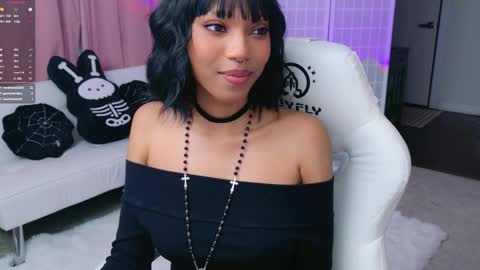 evie online show from 12.03.25