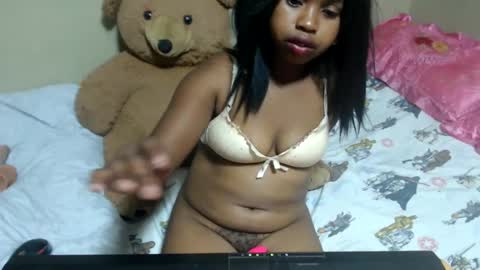 Snapshot of liliahsexie chatting on 01.14.25 liliah online show from 01.14.25