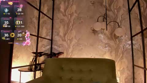 Snapshot of liliamagdalena chatting on 10.24.25 Lily online show from 10.24.25