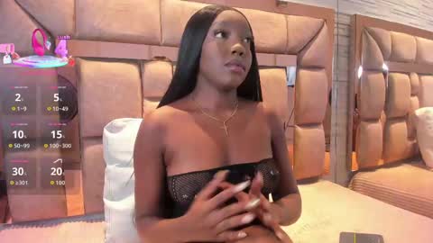 Snapshot of lilian_starfire chatting on 09.27.25 LILIAN online show from 09.27.25