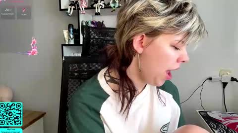 Lilian online show from 03.25.26