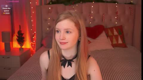 Snapshot of lilianhoward chatting on 01.12.26 Lilian online show from 01.12.26
